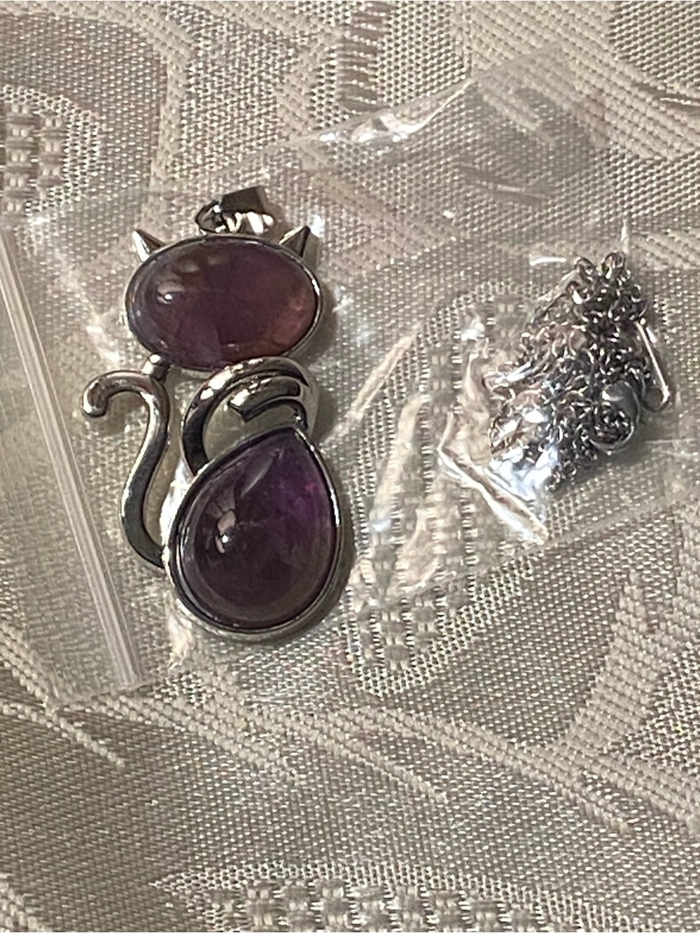 Cat Necklace Pendant Purple Brown Amethyst Stone Silver 2”H x .75”W & Chain New